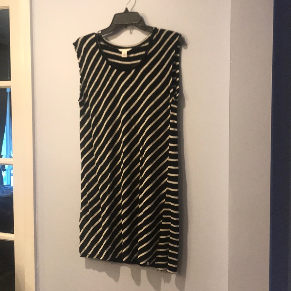 Black/white stripe dress